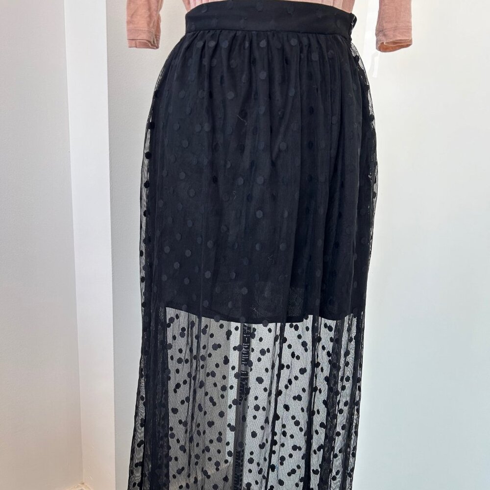 The Coverii Black Skirt Size Medium